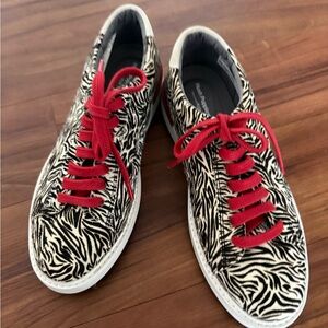 Hush Puppies Sabine Zebra Pattern Shoes w/ Red laces NWOT Real Calf Fur